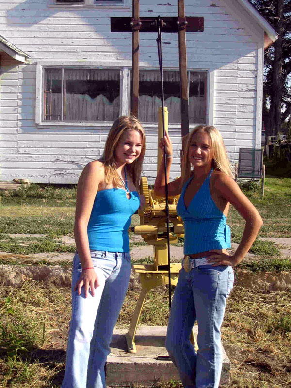 Jessica Stull and Daniel Long hanging out waiting for the rodeo